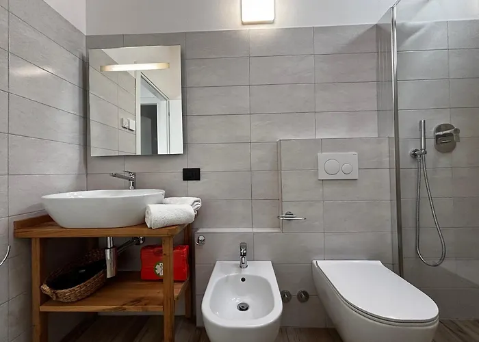 アパート Casa Mariett - Larihome A92 グラヴェドーナ