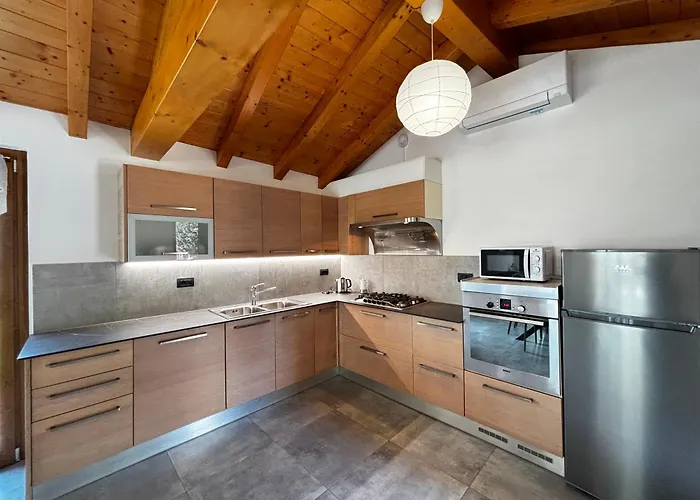 Casa Mariett - Larihome A92 * グラヴェドーナ